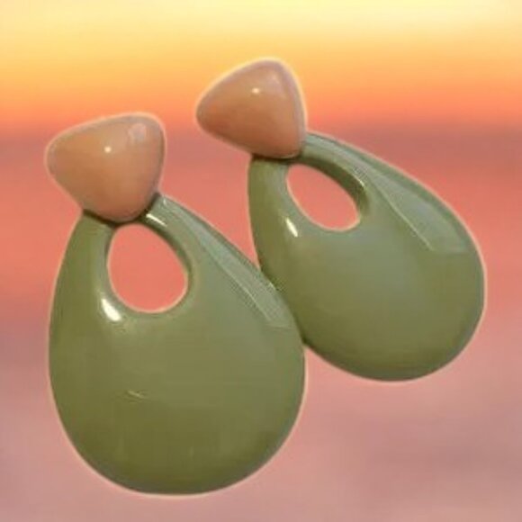 3 for $15 Two Tone Peach & Olive Teardrop Earrings - Picture 1 of 3